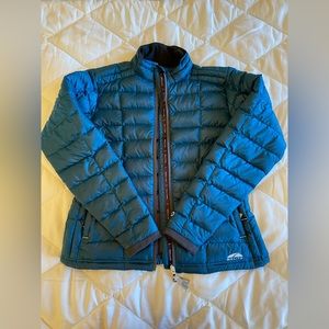 GoLite, women’s M, blue-green winter jacket.